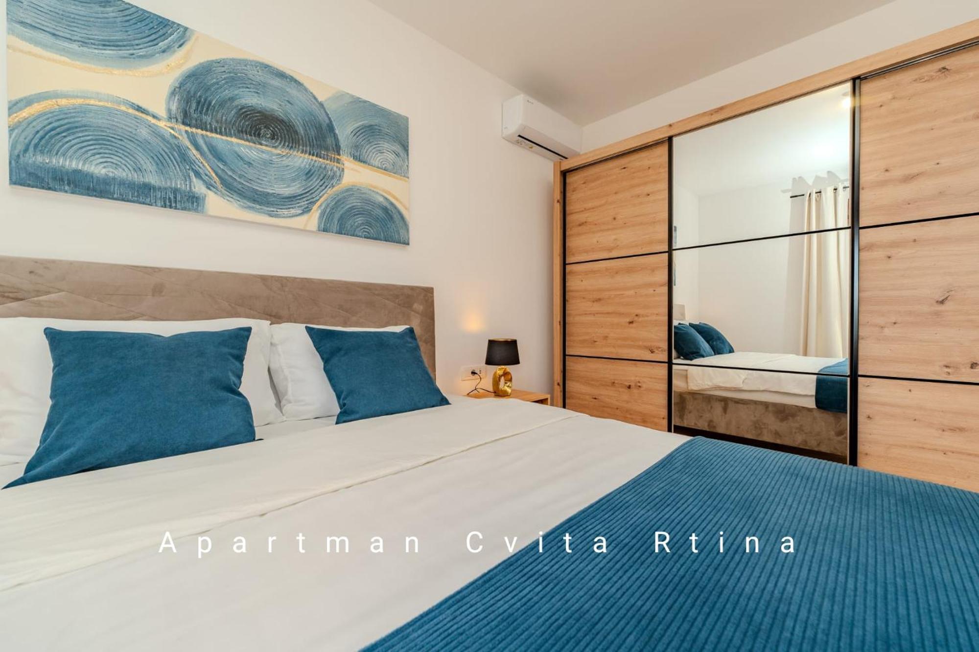 Apartman Cvita รทินา ภายนอก รูปภาพ