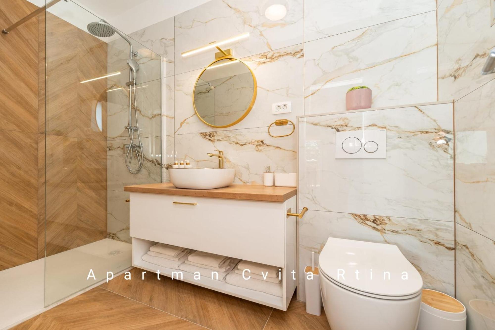 Apartman Cvita รทินา ภายนอก รูปภาพ