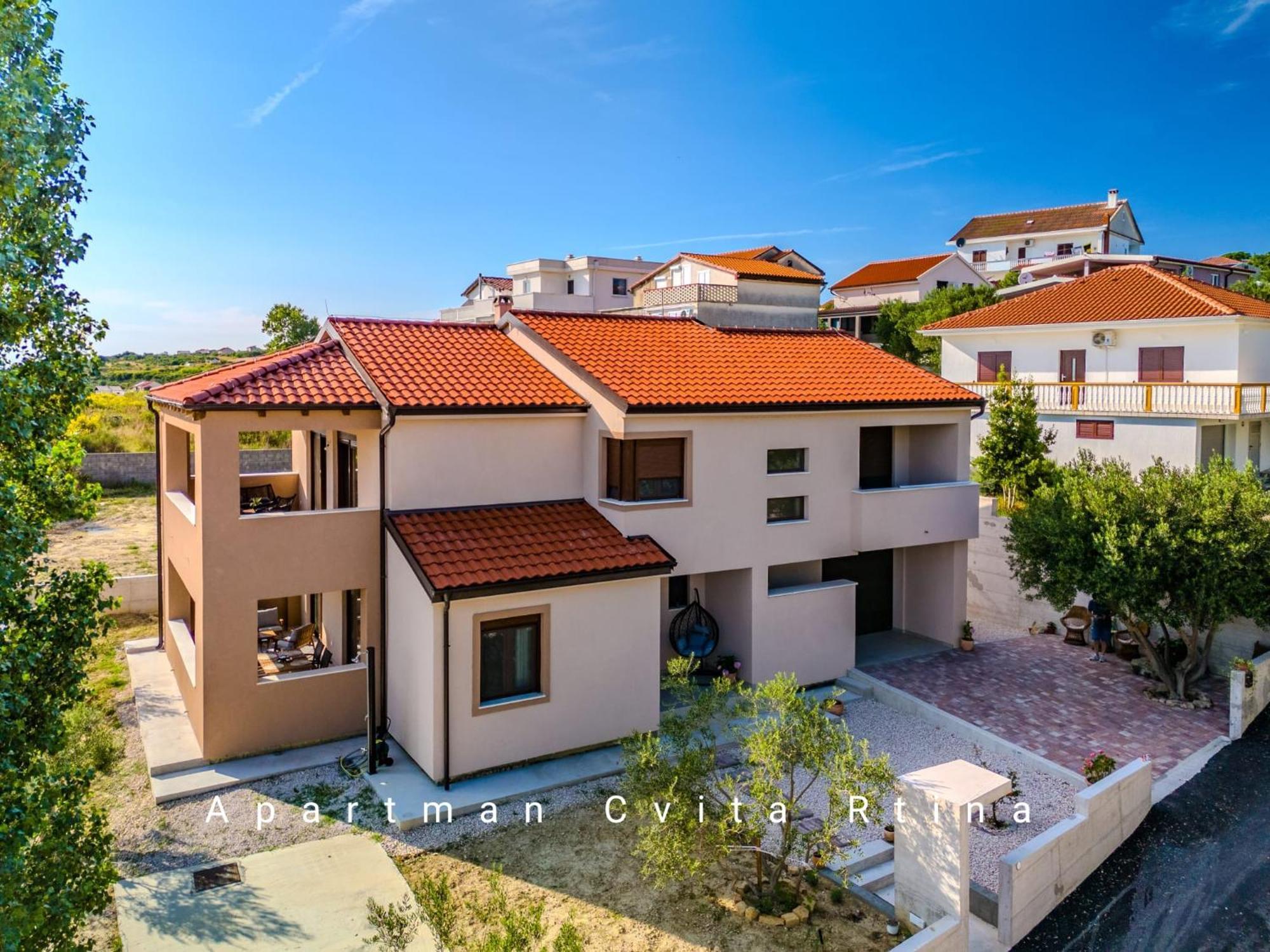 Apartman Cvita รทินา ภายนอก รูปภาพ