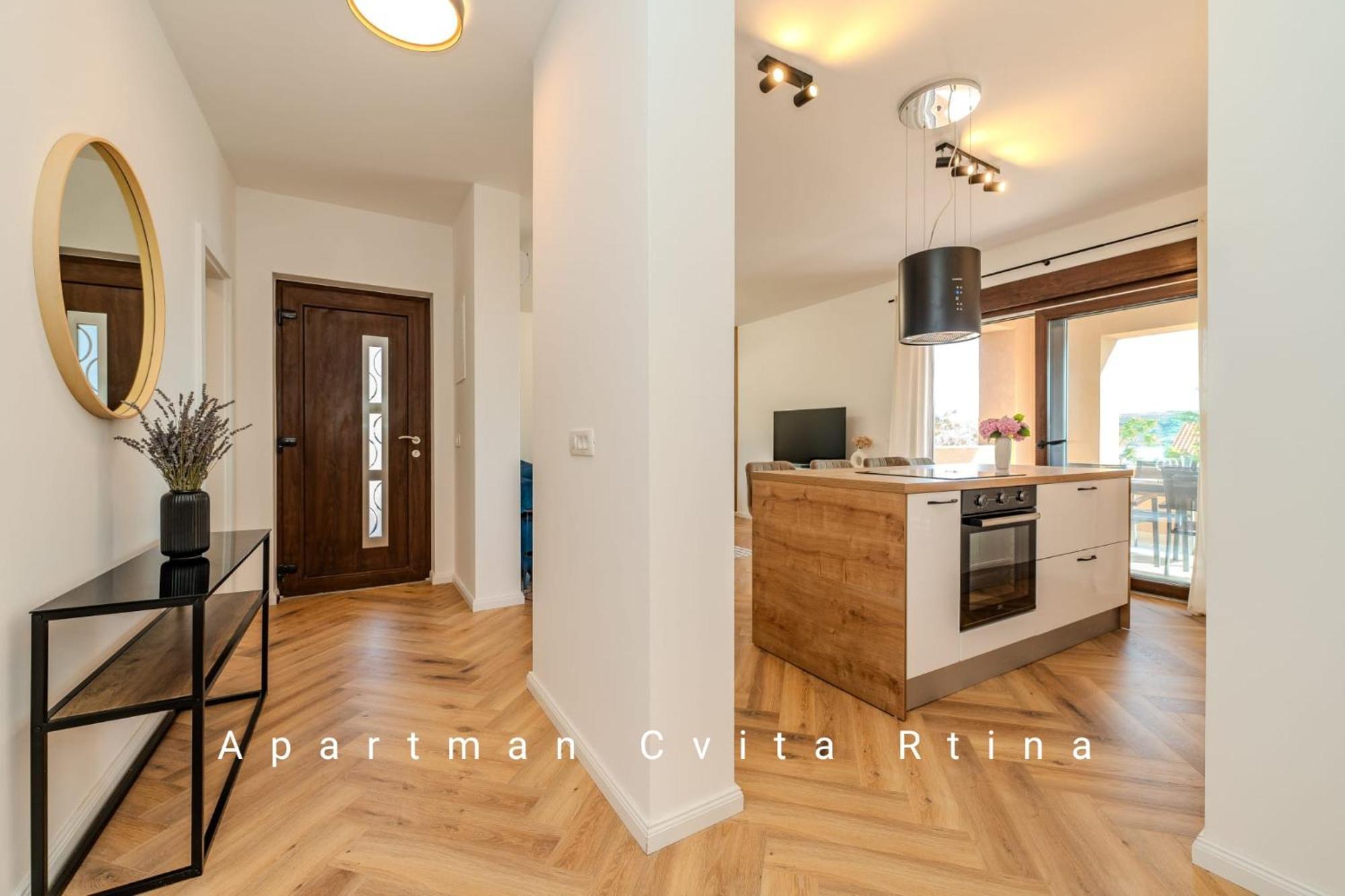 Apartman Cvita รทินา ภายนอก รูปภาพ